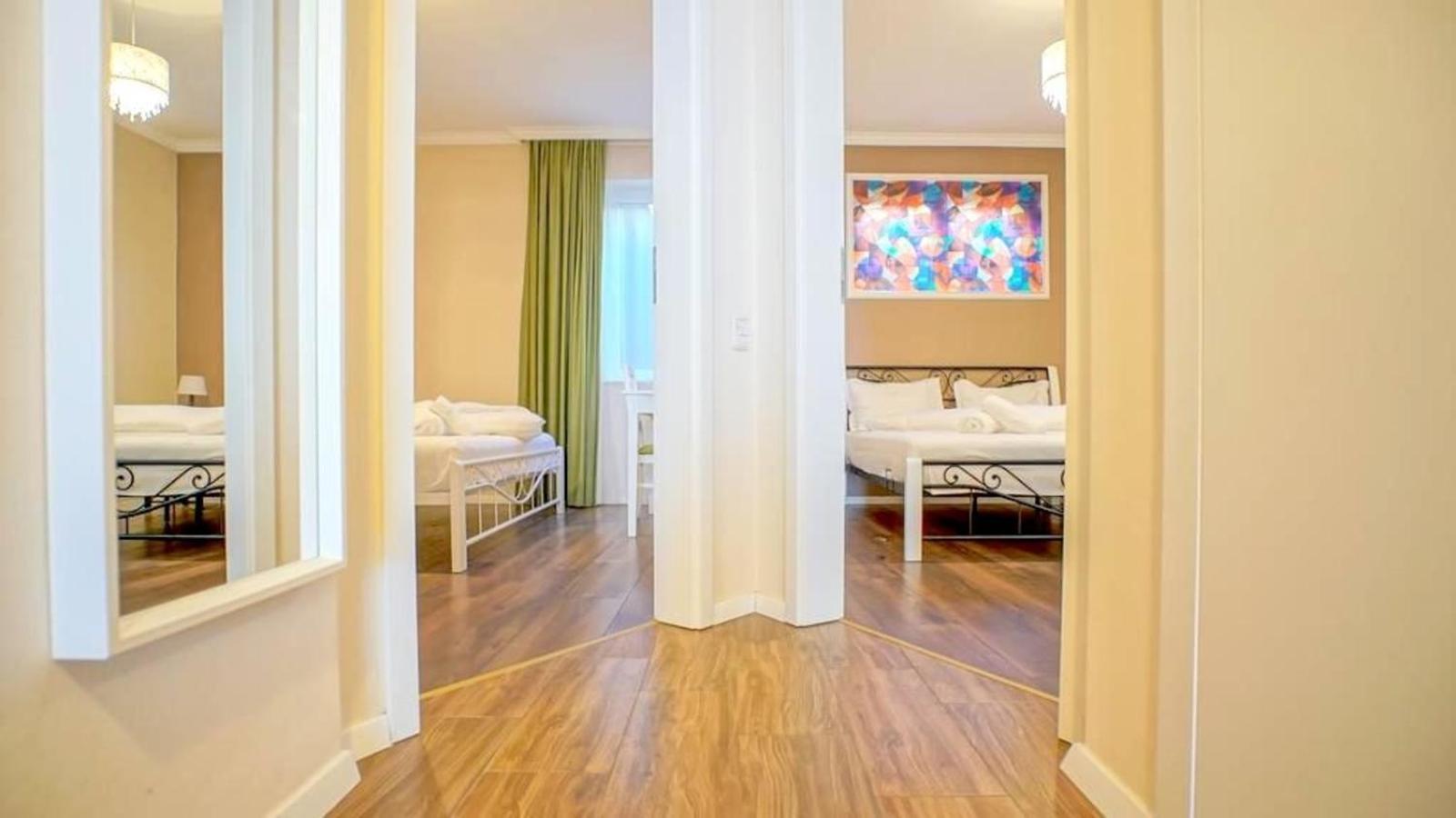 Central Maximus Apartment Brasov Exterior photo